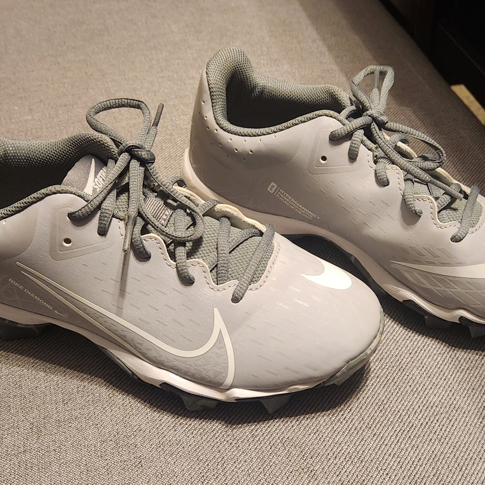 Nike Fastflex softball cleats